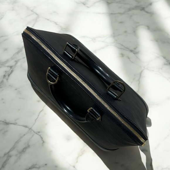 2002’ Vintage Black Epi Louis Vuitton Alma PM - Picture 14 of 14